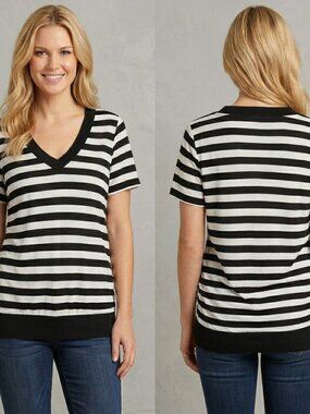 V-Neck Banded Bottom Short Sleeve Shirt